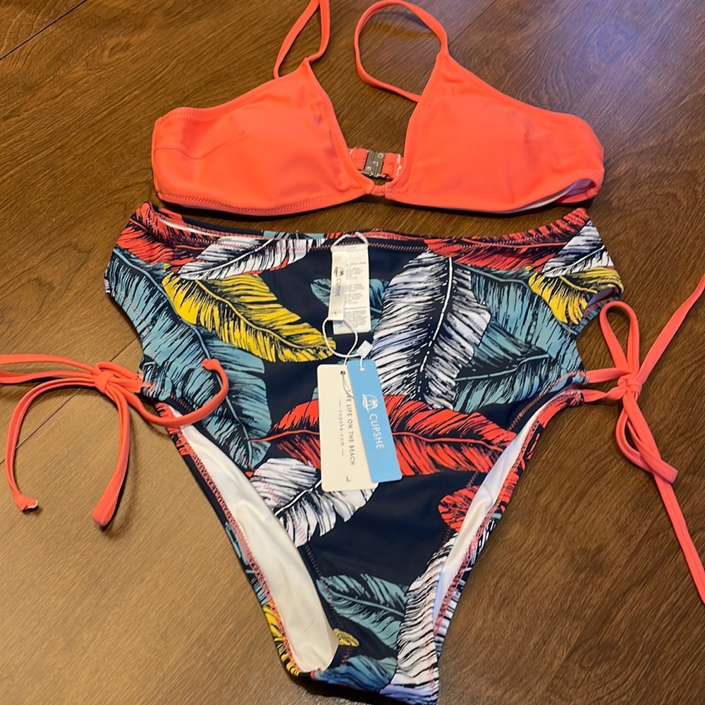 Cupshe Pink Leafy Triangle High Waist Bikini Size L. NWT